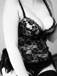 Arap Escort Bayan: Yıldızın Parlaklığı ve Tutkunun Derinliği