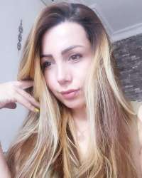 Mut Escort Bayan - Sizinle Özel Zamanlar Yaşamak İçin Bekleyen Zarif ve Samimi Dostunuz